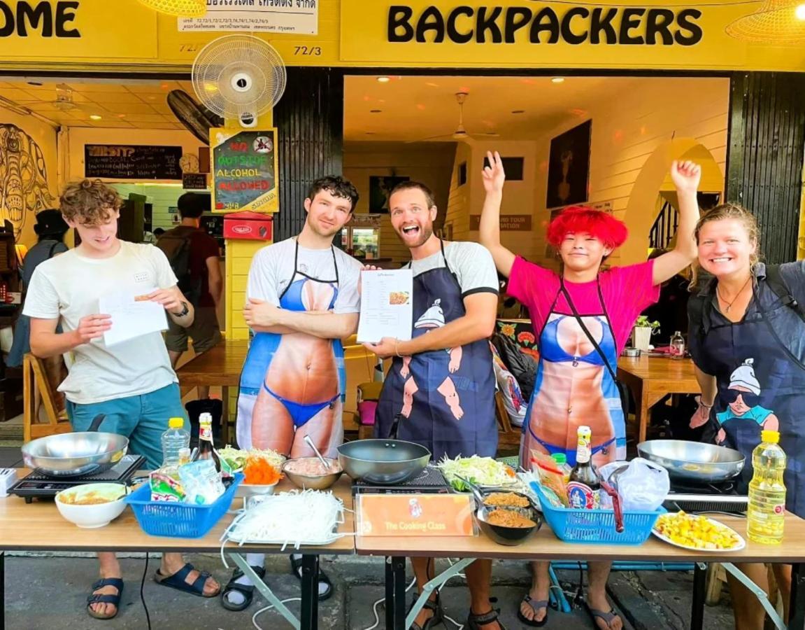 Back Home Backpackers Hostel Bangkok Exterior foto